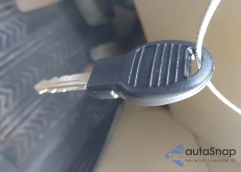 2015 Chrysler Town & Country Touring from USA, damaged, VIN 2C4RC1BG8FR619829